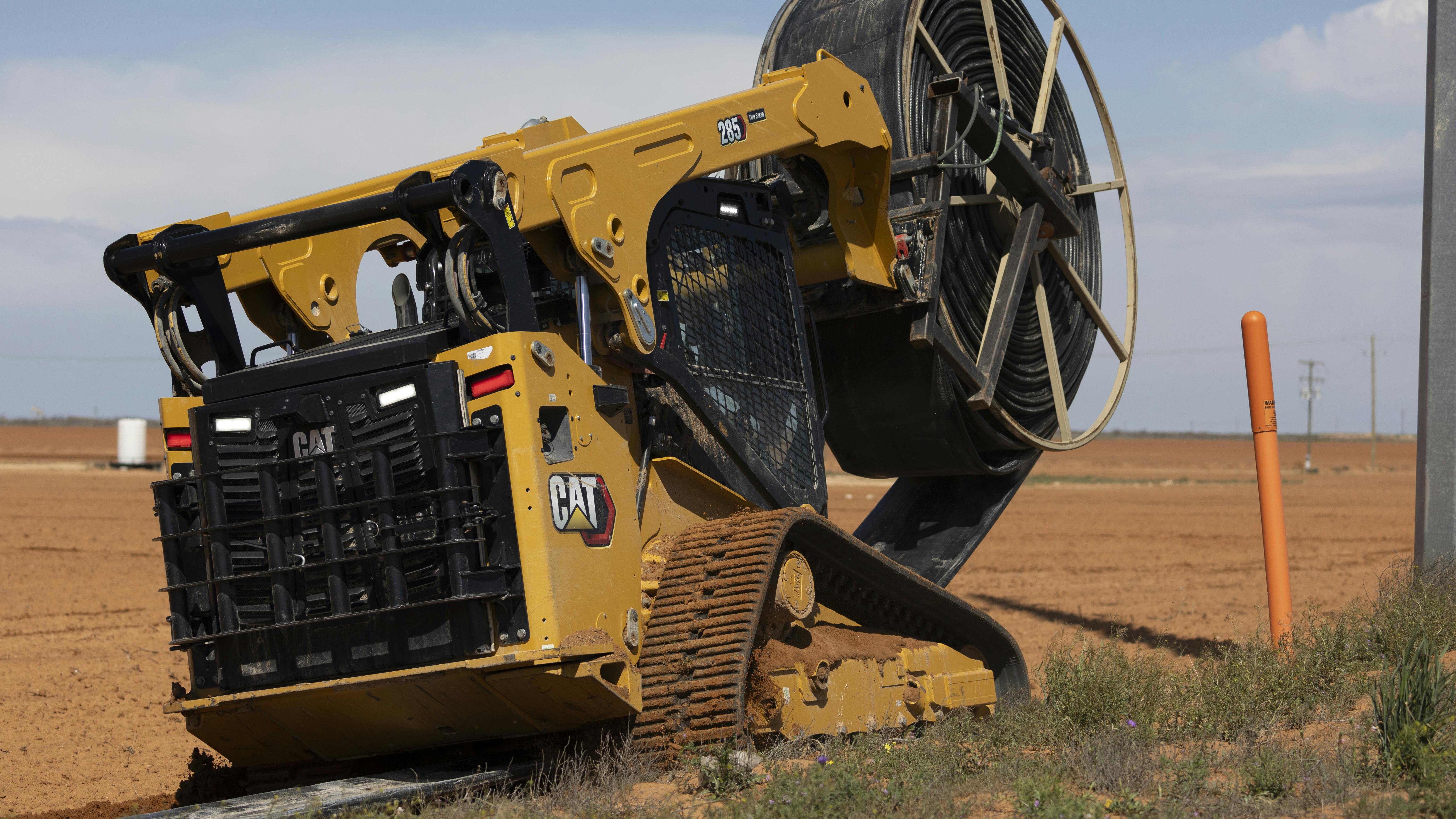 The Cat 285 CTL is the company's largest with an ROC @ 35% of 4,719 pounds.