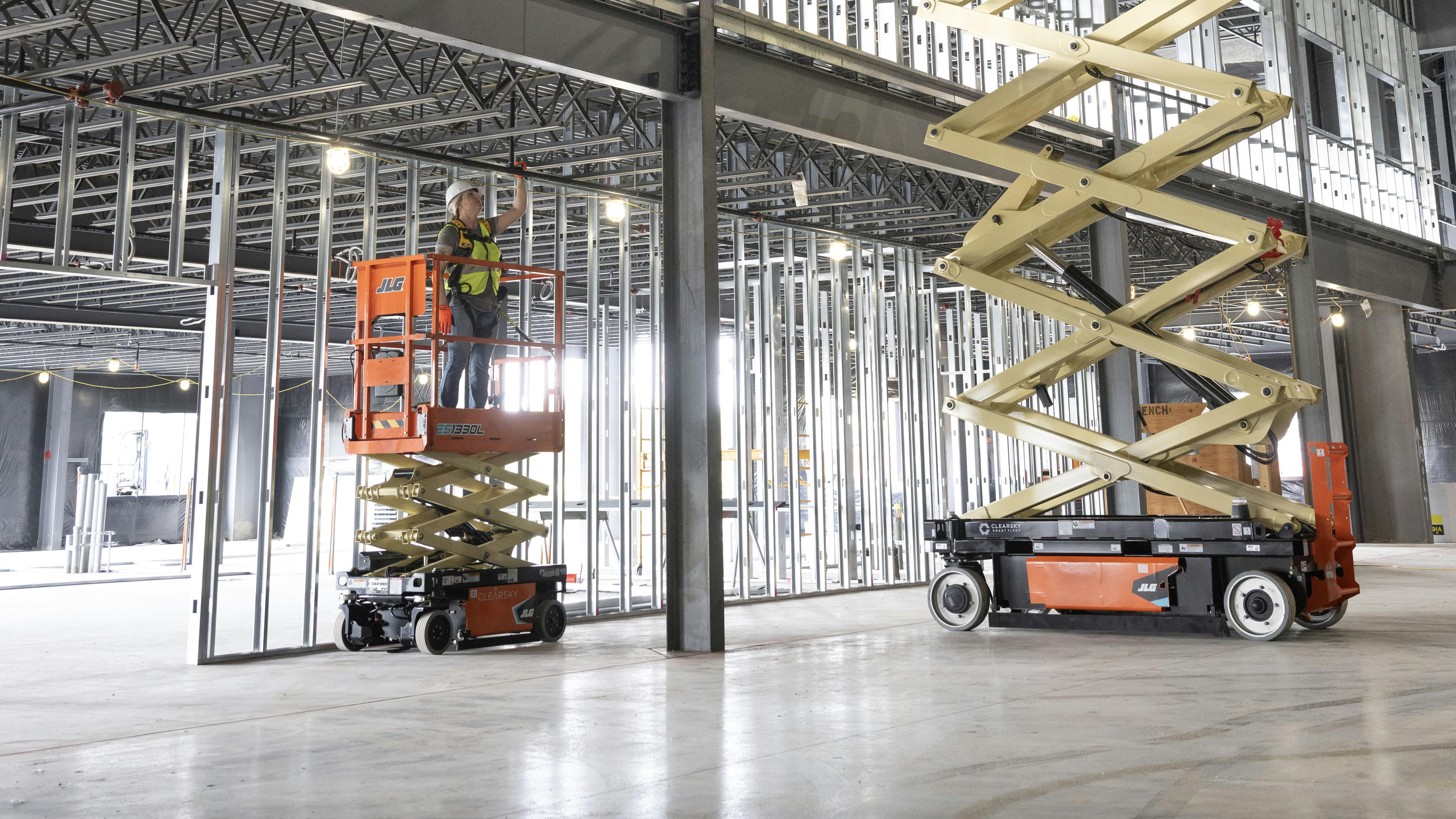 jlg_es1330l_es4046_lifts