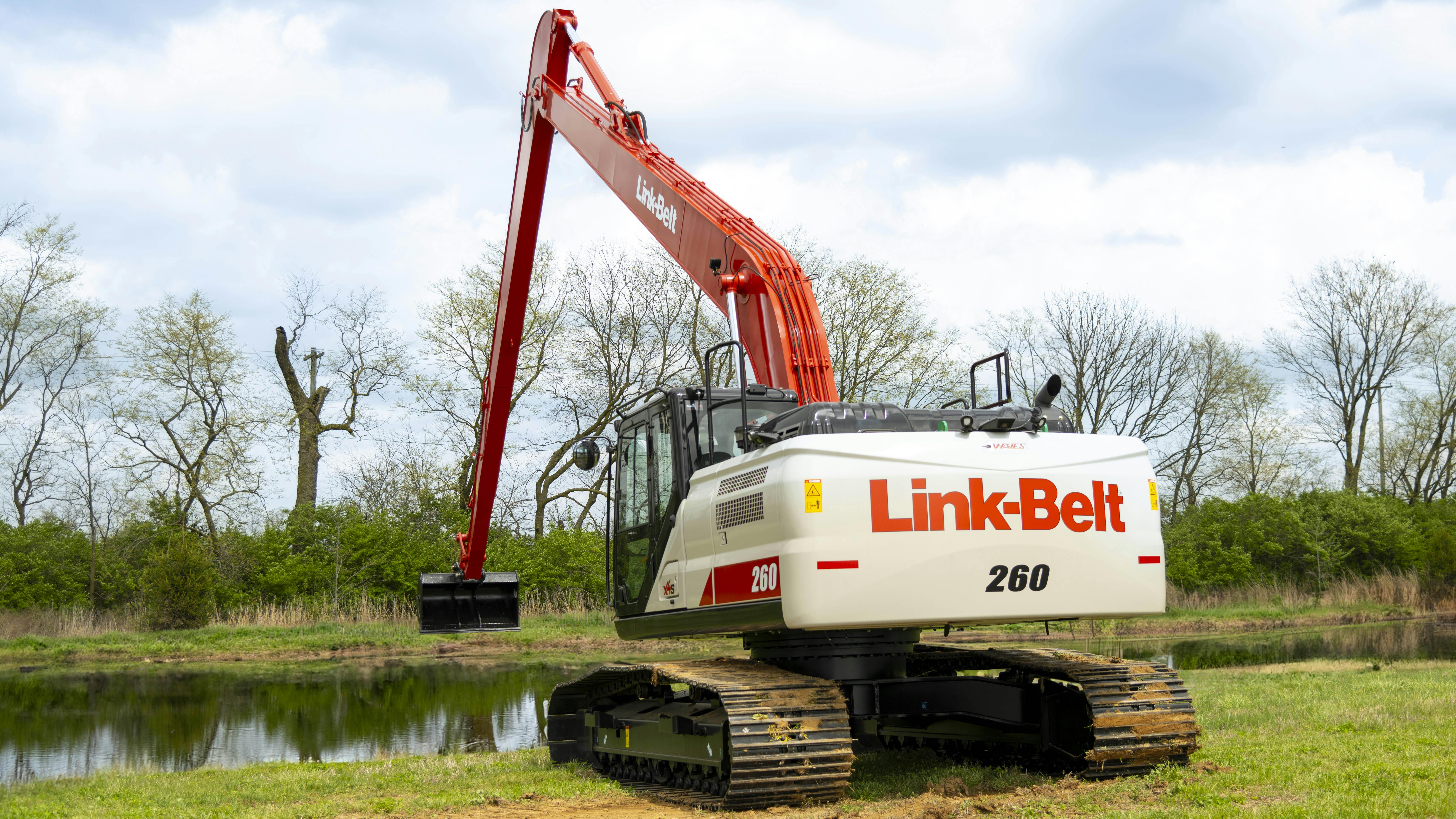 The Link-Belt 260 X4S long front excavator reaches to 50 feet 10 inches.