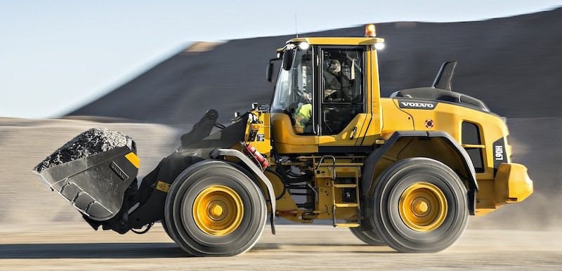 Arnold Machinery has placed 30 machines into the fleet of a dairy outfit, including L70 and L90 wheel loaders.