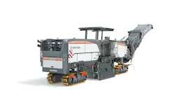 Wirgen W 250 XF features dual-engine drive. Wirgen W 250 XF features dual-engine drive.