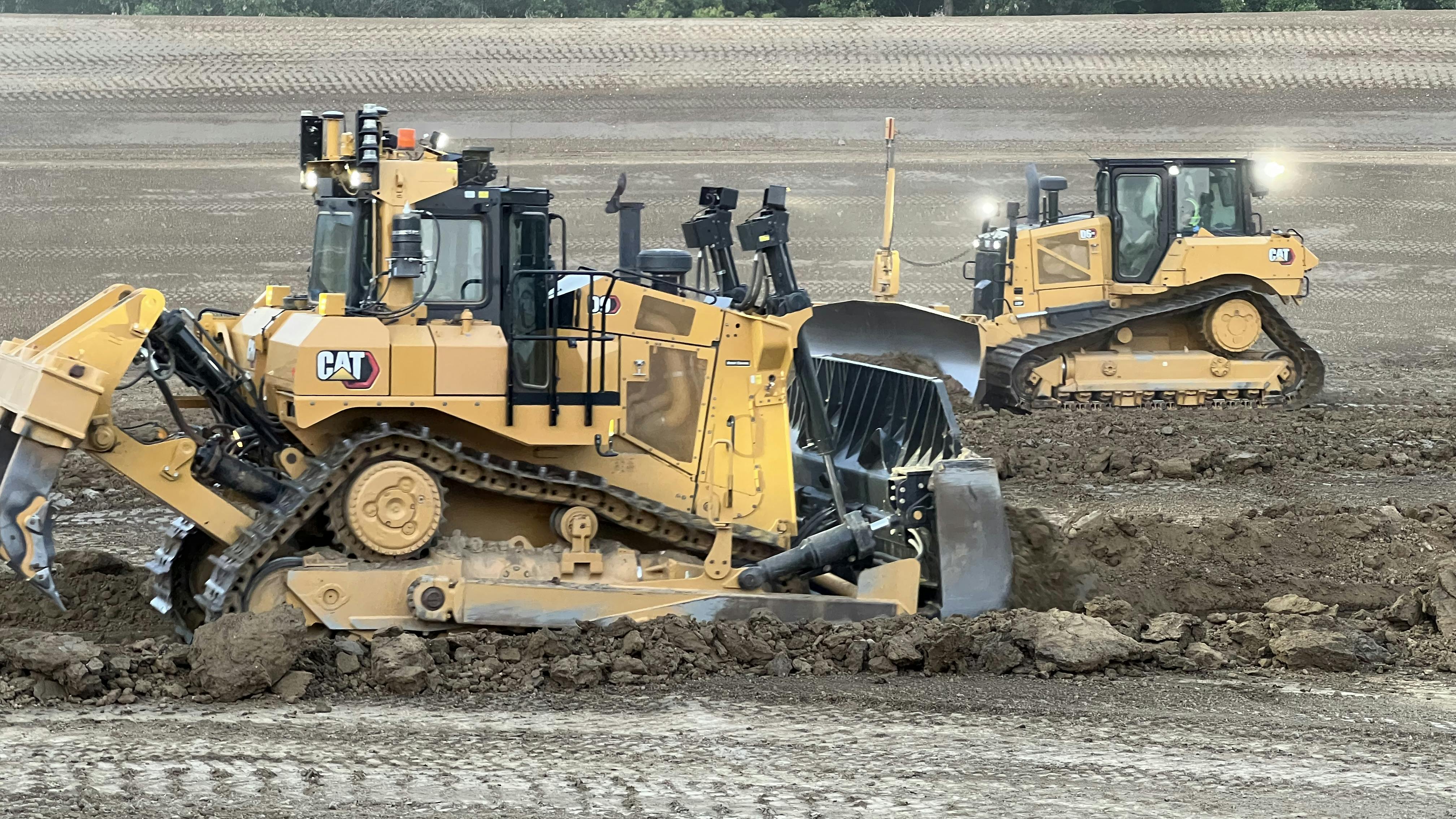 Cat dozers