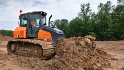 Develon DD130 dozer Develon DD130 dozer