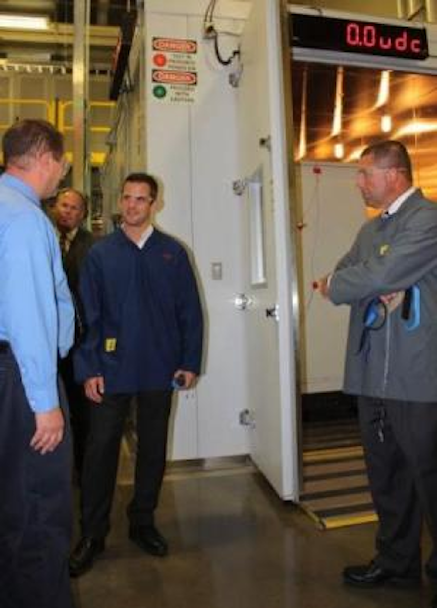 Danfoss Hosts Illinois Cong. Adam Kinzinger for Energy Discussion | Contracting Business