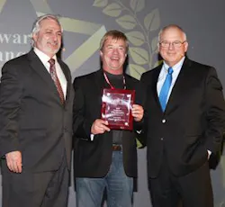 Contractingbusiness Com Sites Contractingbusiness com Files Uploads 2015 02 Mark Pippen Award 1 0 Contractingbusiness Com Sites Contractingbusiness com Files Uploads 2015 02 Mark Pippen Award 1 0