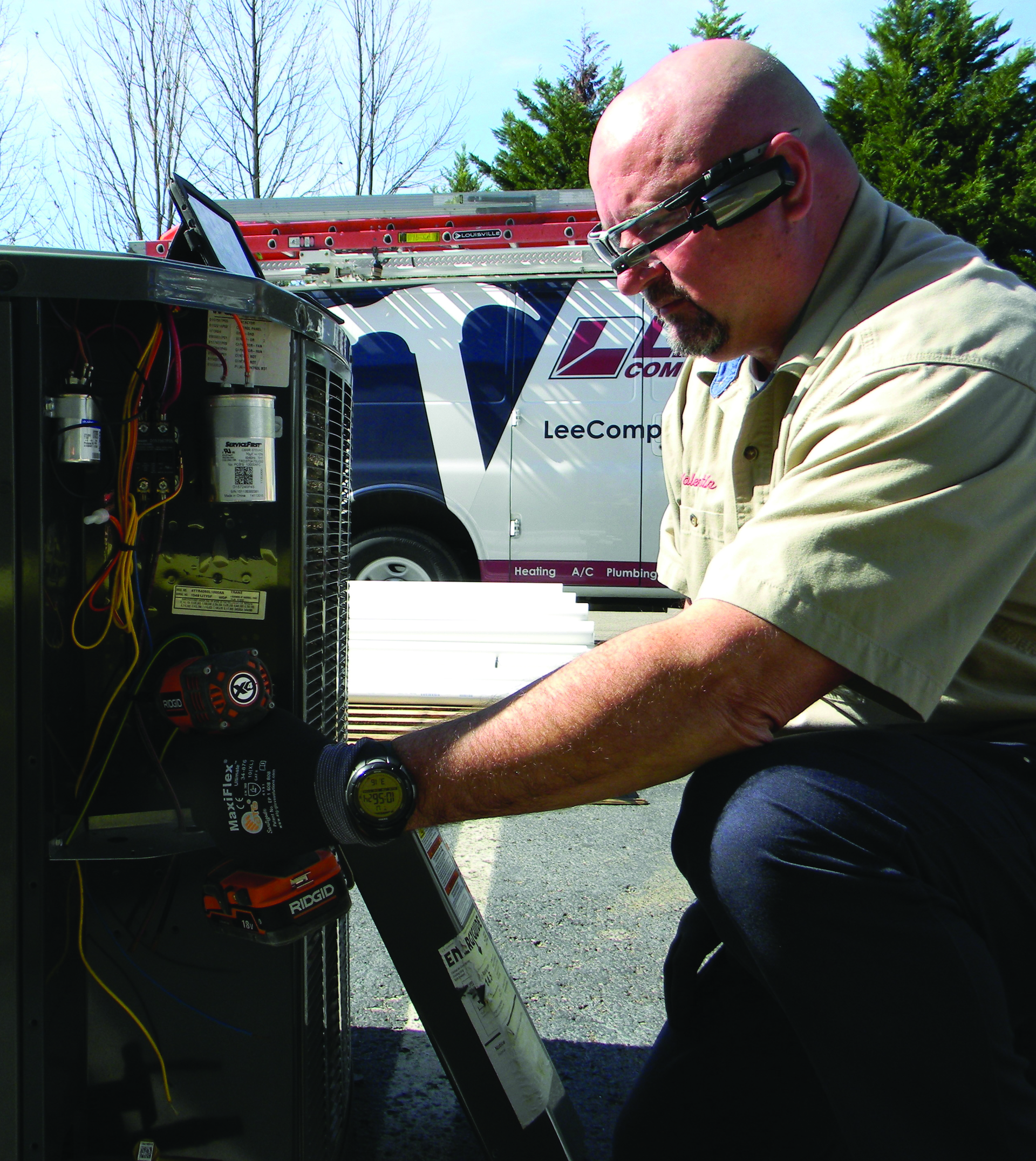 Lee Co technician uses XOEye to share images of the system problem