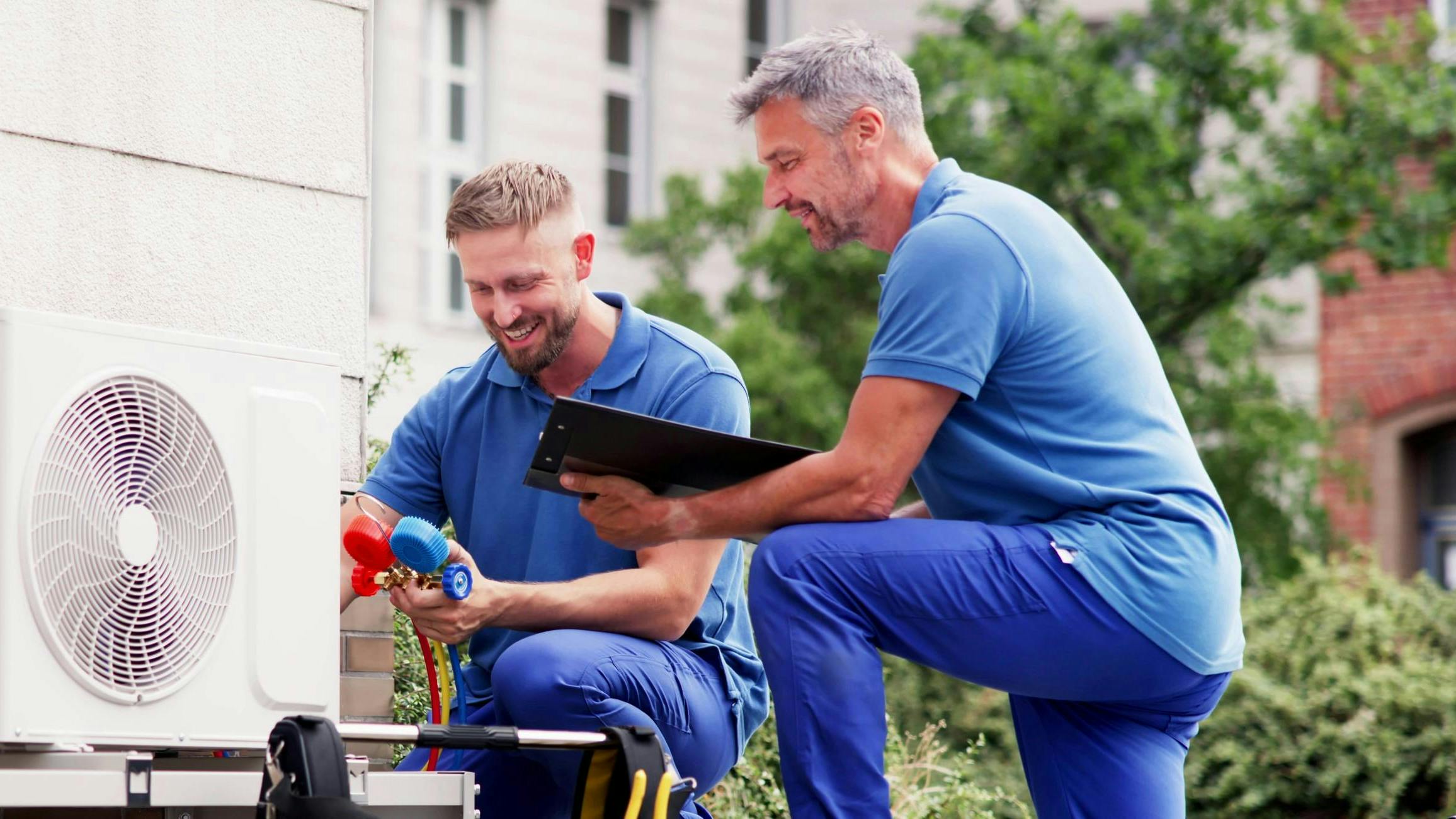 667cb0bf285d86a6864047a7 Two Technicians