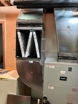 Photo 1: Cozi-Aire filter cabinets by Coziahr Heating & Air Conditioning, coziahrhvac.com Photo 1: Cozi-Aire filter cabinets by Coziahr Heating & Air Conditioning, coziahrhvac.com