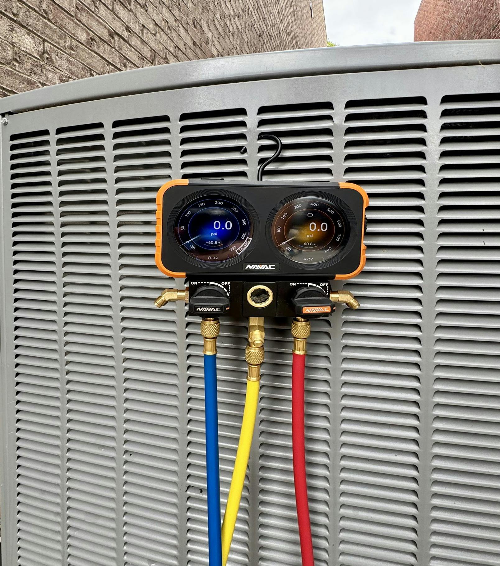 68225945e0fb5688212cbc04 Navac Flexx Manifold Gauge