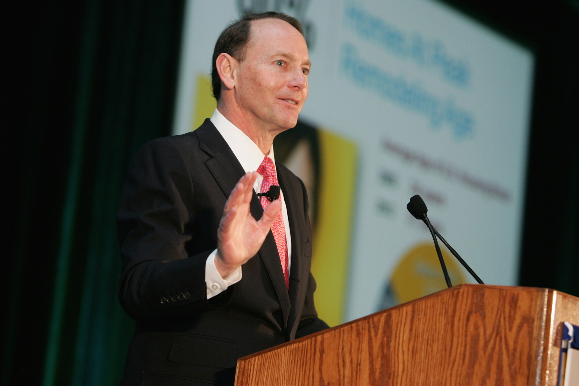 Michael Werner delivers the keynote speech at KBIS 2012