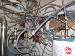 Give monkeys PEX and some tubing cutters_4.jpg Give monkeys PEX and some tubing cutters_4.jpg