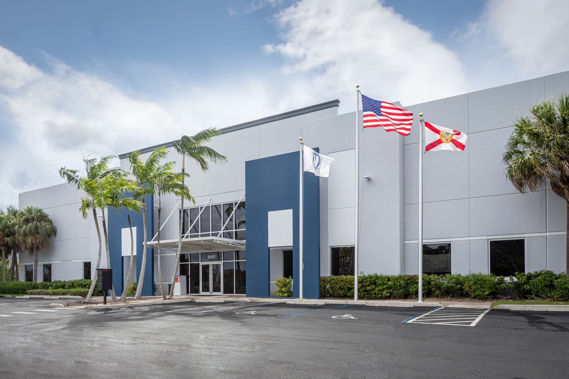 Wr Nash Exterior Photo 609ea46cb8f00