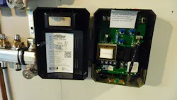 A Hydrolevel Model 3250-Plus Hydrostat. A Hydrolevel Model 3250-Plus Hydrostat.