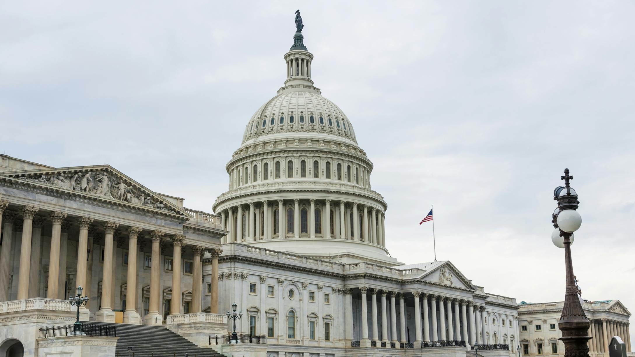 6758a03b8aba7c8329cd60eb Dreamstime M 31594702