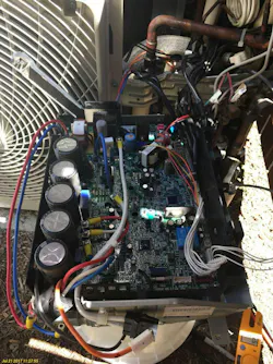 Dismantling the heat pump to replace main board. Dismantling the heat pump to replace main board.