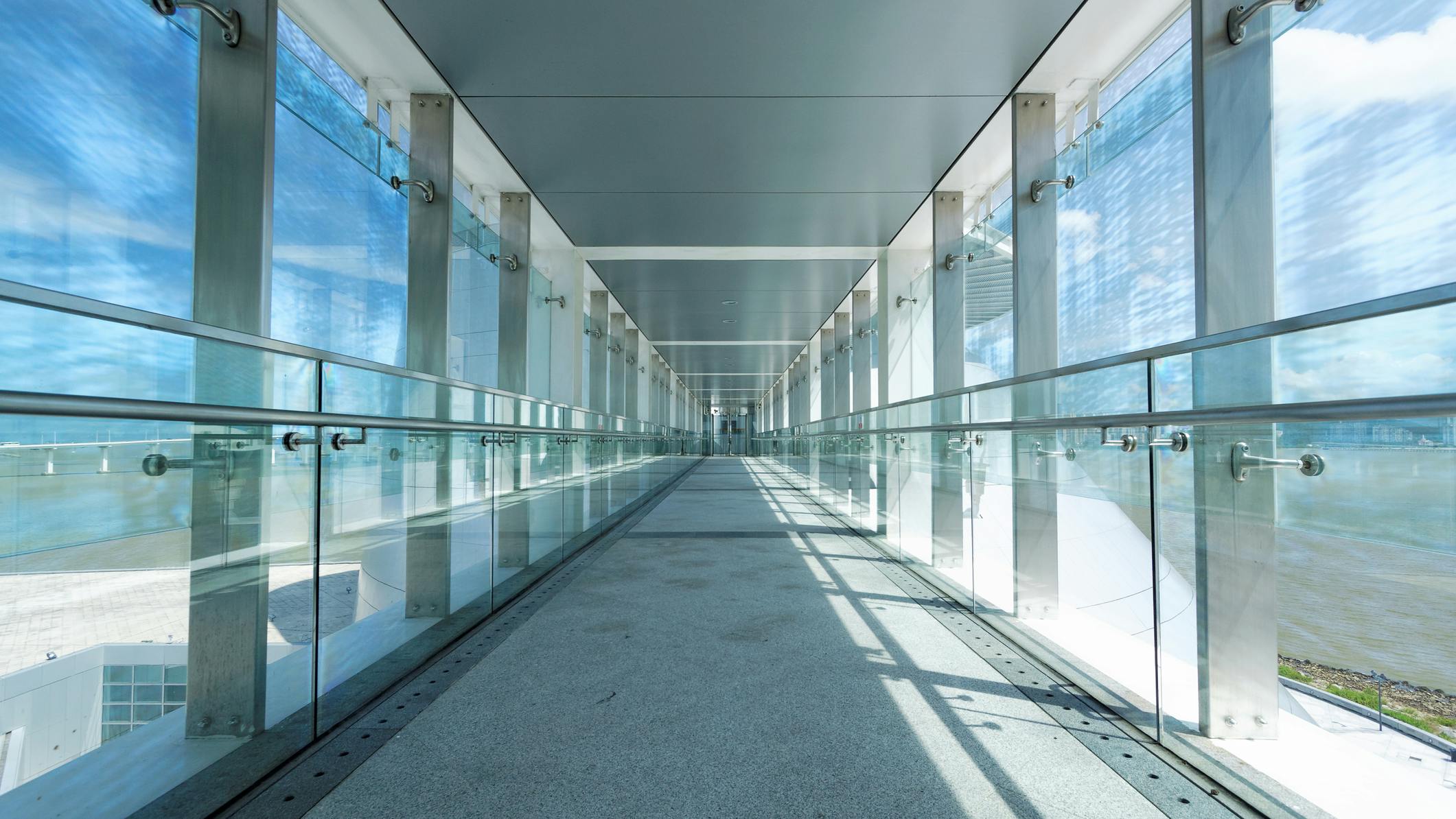 67ec09d198373be3e9d8bfbe Dreamstime M 34498564