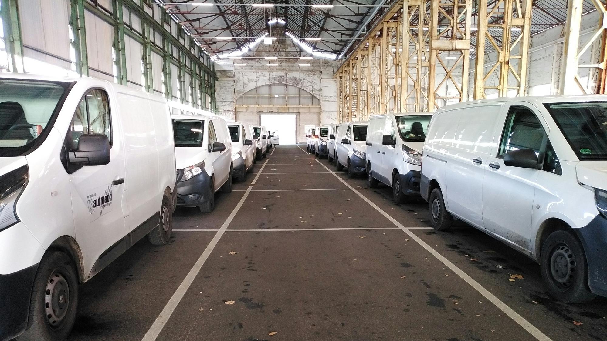 dreamstime_m_165457113