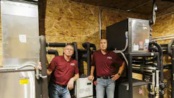 Dan Fens and Matt Hoeger, one of the All Star's Senior Geo Installers. Dan Fens and Matt Hoeger, one of the All Star's Senior Geo Installers.