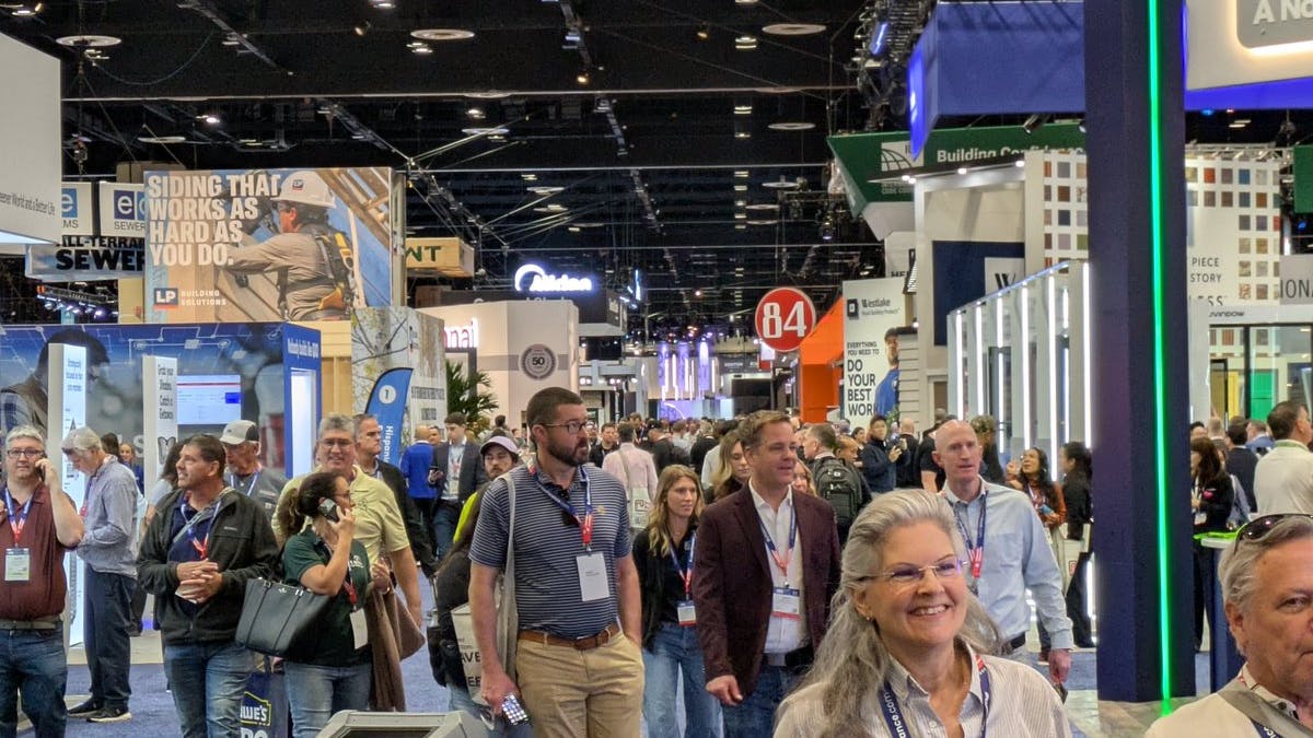 Crowds walk the hall at the Orlando Convention Center during KBIS 2026.