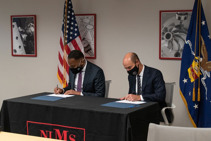 1660253632410 Sreeventsigningsb