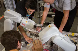 ABB-robot4-resize ABB-robot4-resize