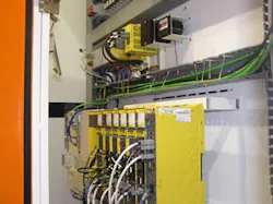 CD08008_Feat2_1 CD08008_Feat2_1