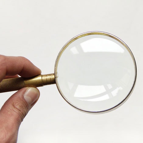 1660601709072 Magnifyingglassdiagnosefb