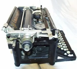 1660602855249 Cd1107 Typewriter 1660602855249 Cd1107 Typewriter
