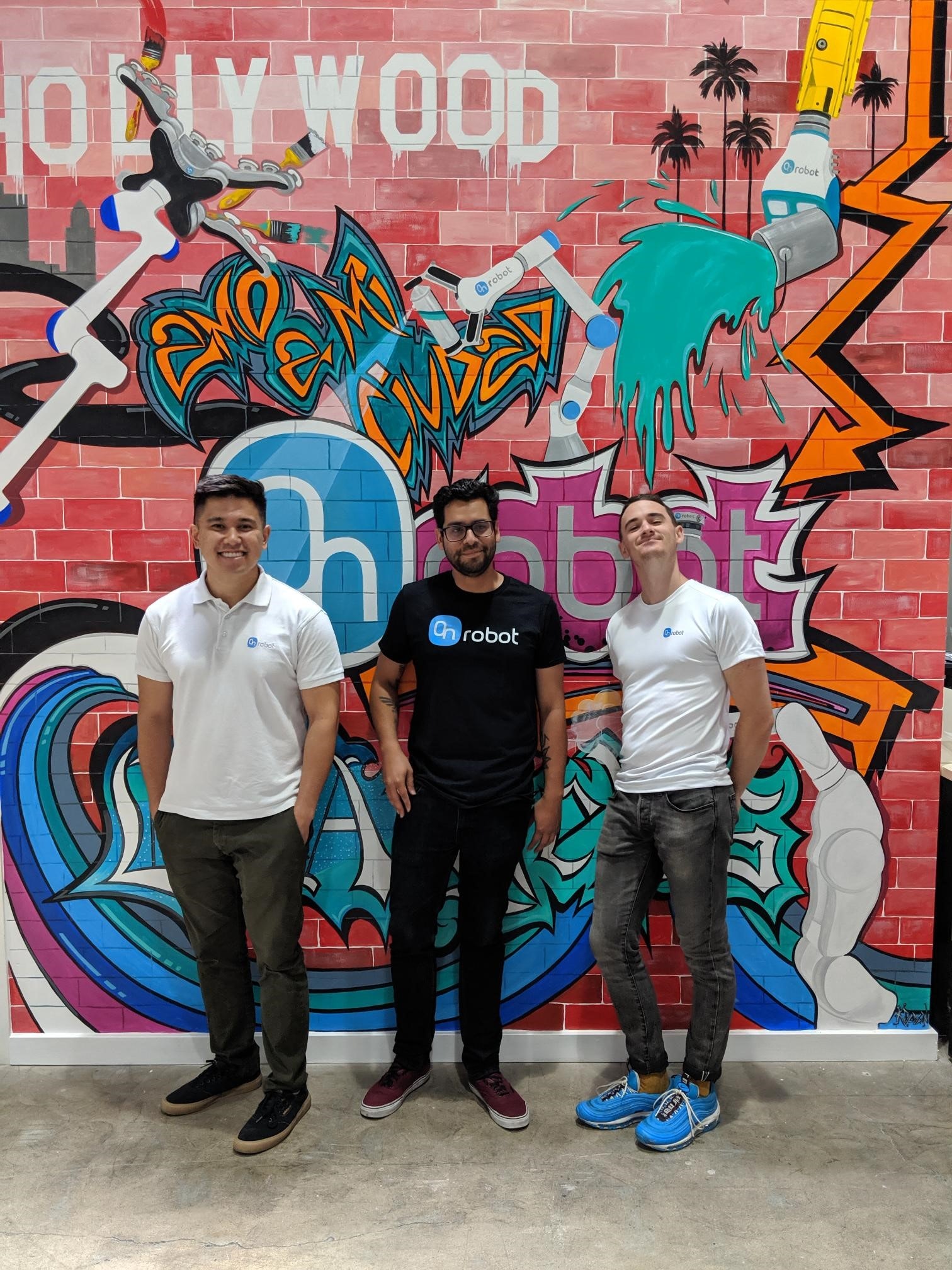 1661880480515 Onrobotshirts