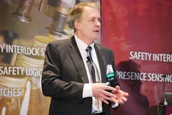 CD1001_News1 CD1001_News1