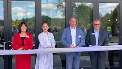 Barbara-Spaeth-Isabel-Grieshaber-Markus-Kniesel-and-John-Groom-cutting-ribon-at-Vegas-new-headquarters Barbara-Spaeth-Isabel-Grieshaber-Markus-Kniesel-and-John-Groom-cutting-ribon-at-Vegas-new-headquarters