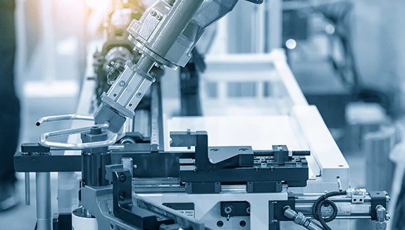 1663606630811 Monochromeimageofrobotinmanufacturingprocessbendingtubing