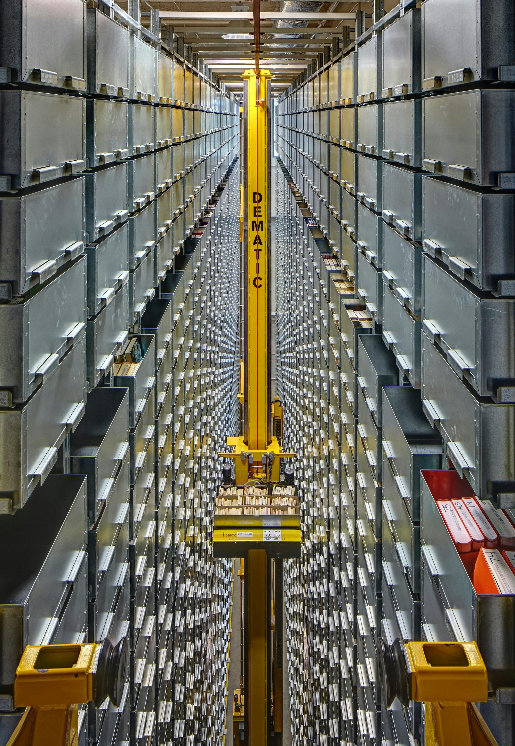 65a9841ec482a8001e8c8b1e Gvsu Pew Library Shw