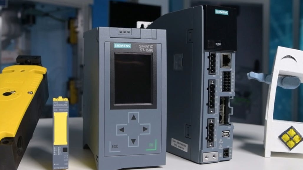 68505cdd4fbac17c581d5a59 Tac 900