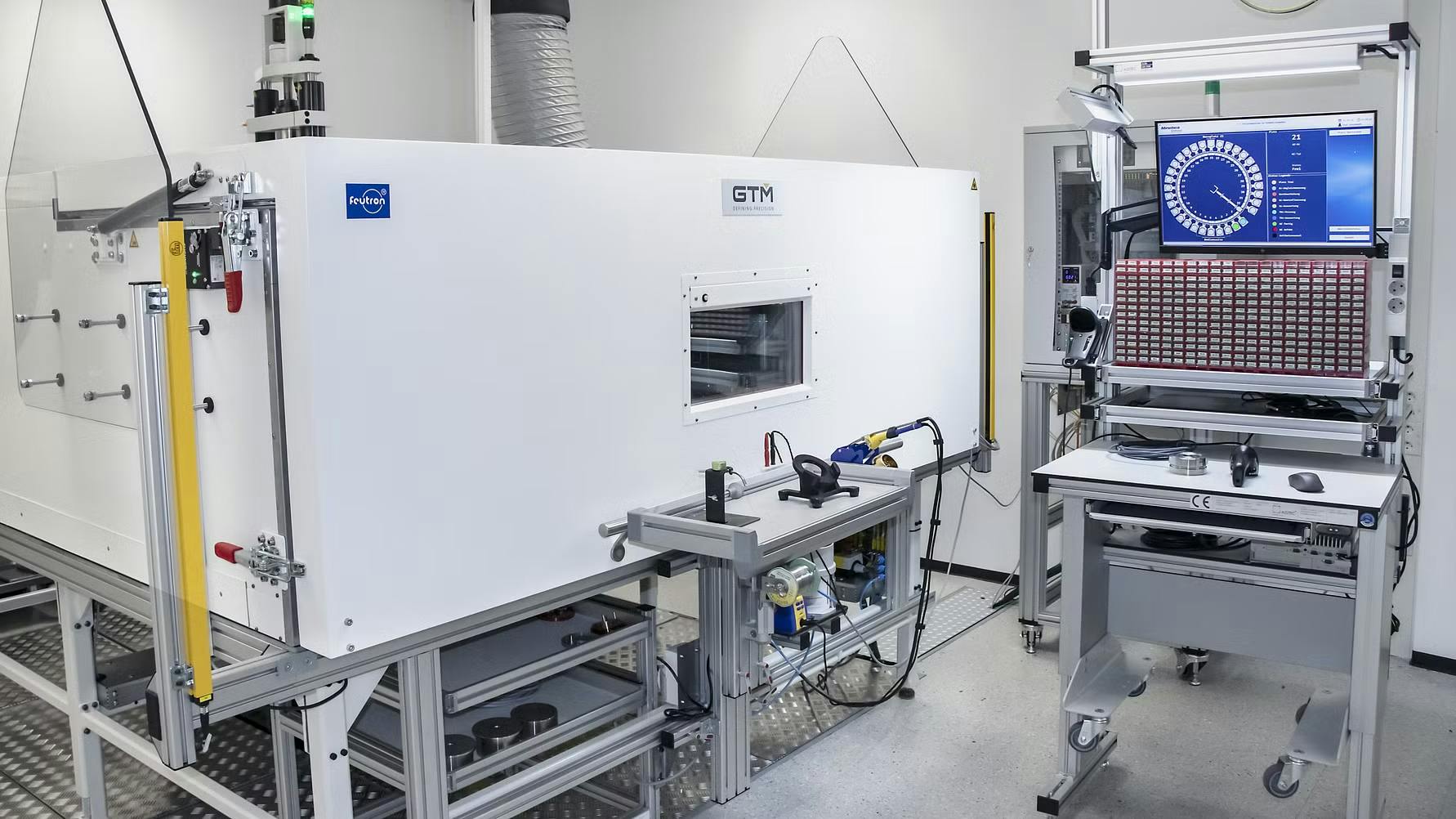 The 2-ton dead load testing machine includes a load cell magazine, full automation and digital connection to the production network.