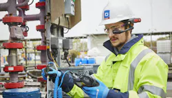 1660318338925 Realwearheadsetsday2hero 1660318338925 Realwearheadsetsday2hero