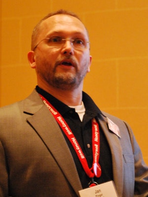 1660320039236 Hugday1story4