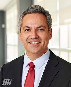 1661879663353 Aureliobandabusinessformalms250