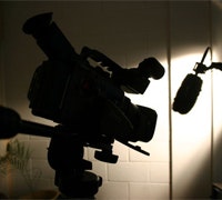 1661893910088 Cg1106 Hug2011