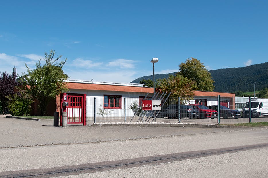 66eaf3862fbf39d0ddc23660 Lutz Jesco Suisse 72dpi