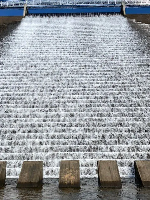Figure 1: A spillway at the Hickory Log Creek reservoir dam in Canton, Ga., is one of the many facilities operated by the Cobb County-Marietta Water Authority, which runs 25,000-30,000 data tags and 30 PLCs at each of two plants, and can produce as much as 86 mgd of drinking water per day.