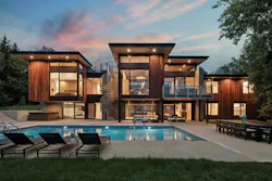 Walls of glass create a light-filled home in a private wooded setting in Minnesota Walls of glass create a light-filled home in a private wooded setting in Minnesota