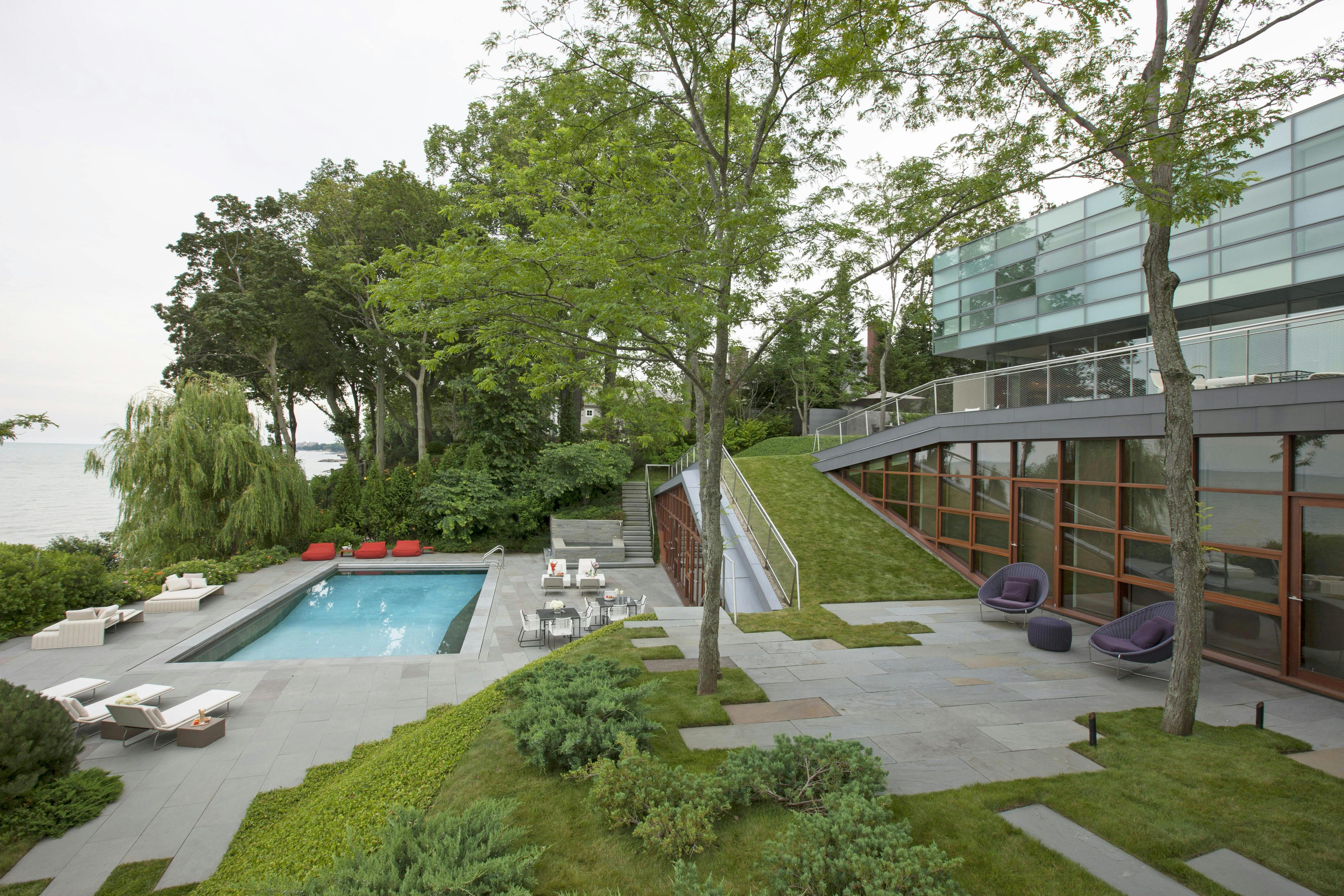 Viiew_of_Lake_Michigan_from_North_Shore_backyard