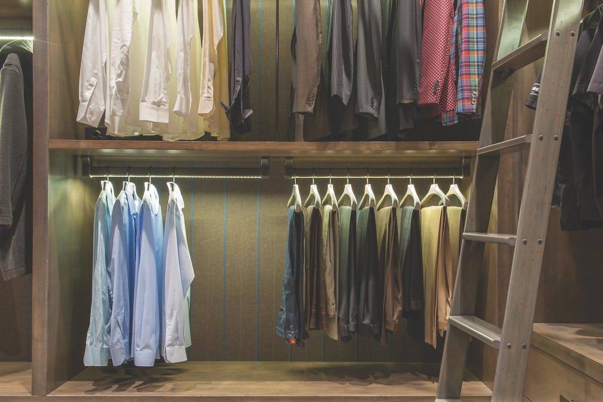 670c2ee60a638b0366870137 Henry20his20closet20heromin