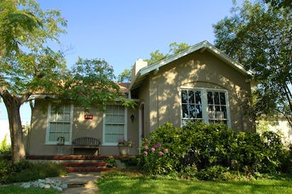 670c2f5e68e9c136552e5673 Bungalow