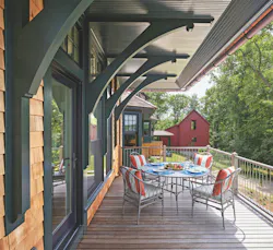 Cantilevered_outdoor_dining_area Cantilevered_outdoor_dining_area