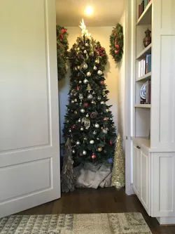 Christmas_closet Christmas_closet