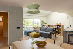 Main floor living area in Lil Shingle Main floor living area in Lil Shingle