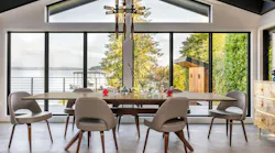 Mid-century modern dining area overlooking the lake on Mercer Island | Dyna Builders Mid-century modern dining area overlooking the lake on Mercer Island | Dyna Builders