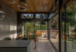 Doors opening up from inside the quincho Doors opening up from inside the quincho